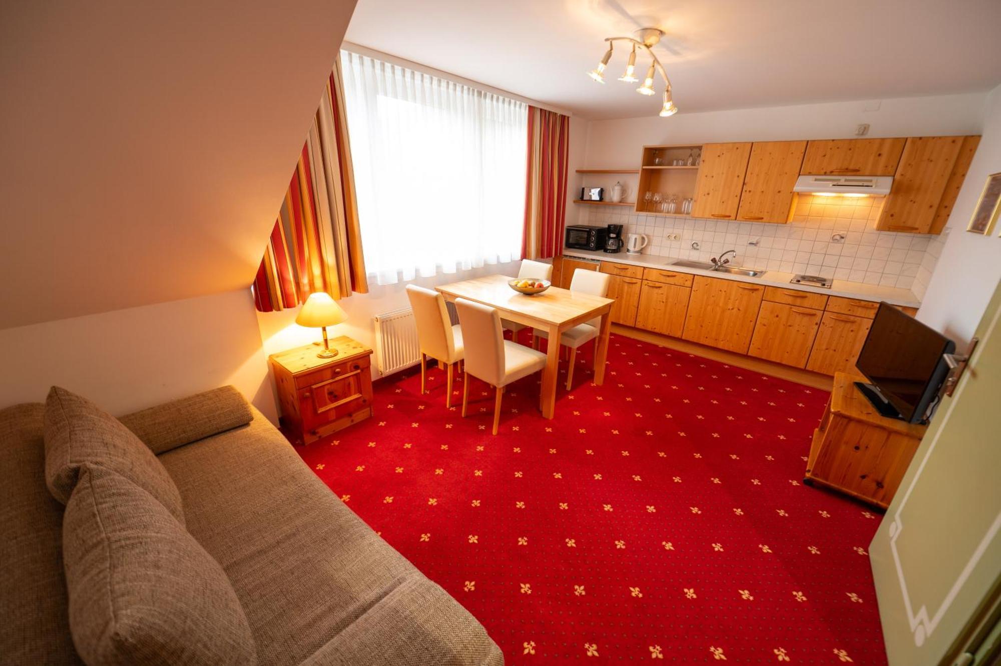 Pension & Apartments Ertl Зеебоден Экстерьер фото